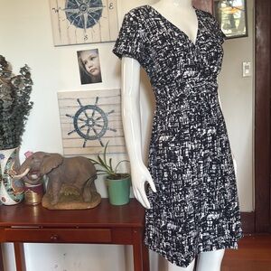 NWT northern reflections size small Elegant Black and White Women's Dress
